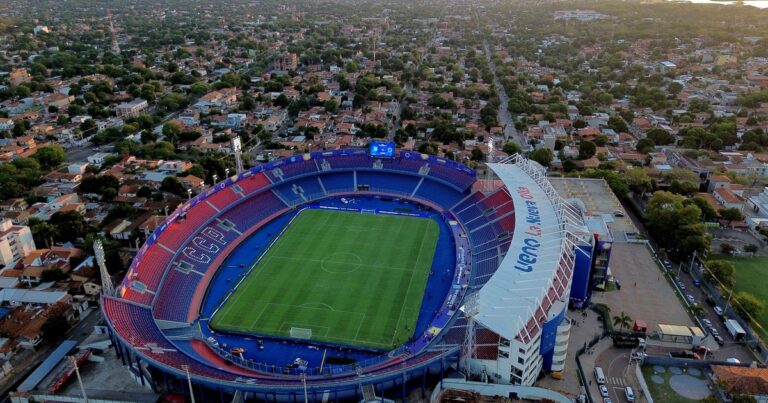 Cómo se define si hay empate entre Racing y Cruzeiro?