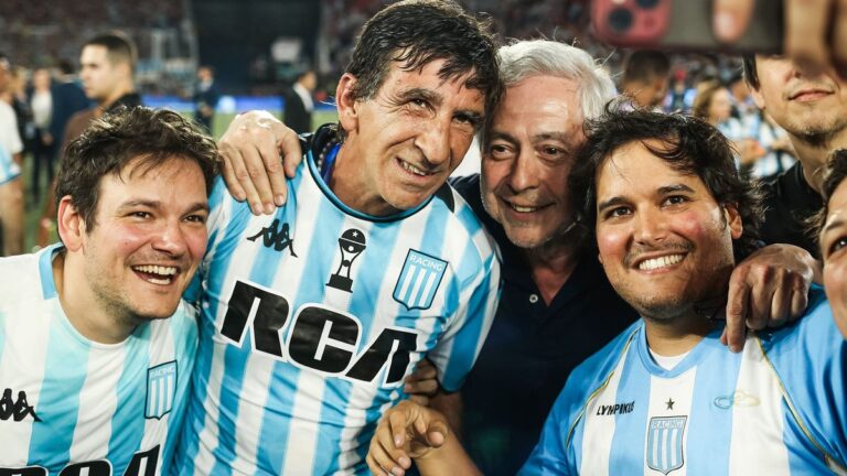 Gustavo Costas: fue mascota, DT en la quiebra y devolvió a Racing a su lugar en el continente