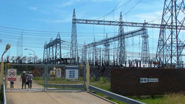 El Gobierno vende sus acciones en Transener, la principal transportadora de electricidad