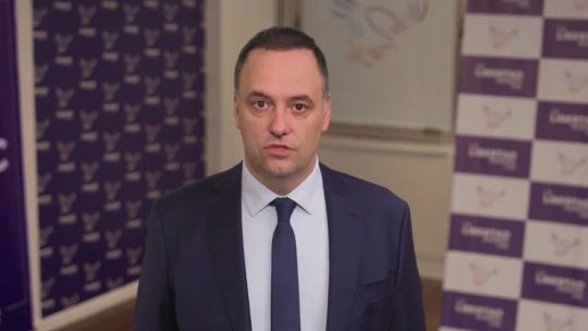 «Adorni es mi voz en la Ciudad»: el spot del vocero con Javier Milei como protagonista