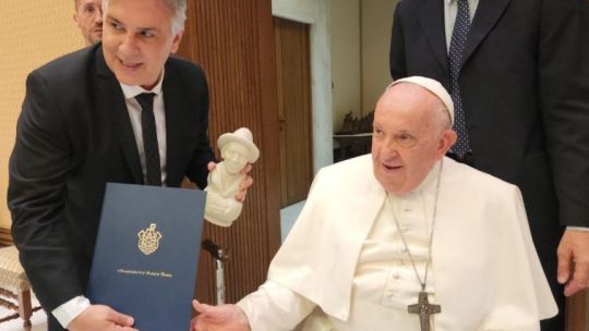 Llaryora y Passerini despidieron al Papa en las redes: el pueblo no te va a olvidad