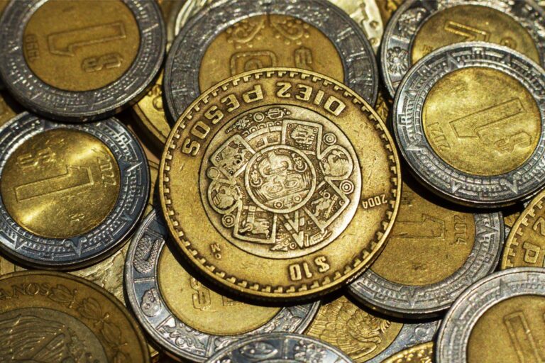 El primer dólar: la moneda  de 1538, acuñada en México, que puede valer hasta US$538 mil