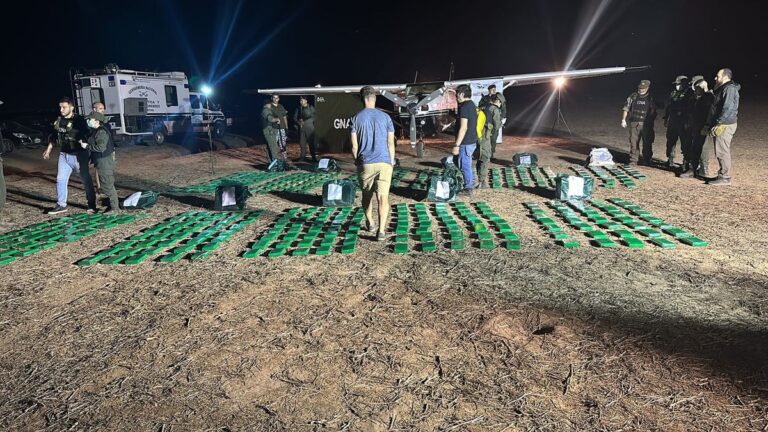 Condenan al militar boliviano que trasladó en avión 475 kilos de cocaína a un campo de Andino