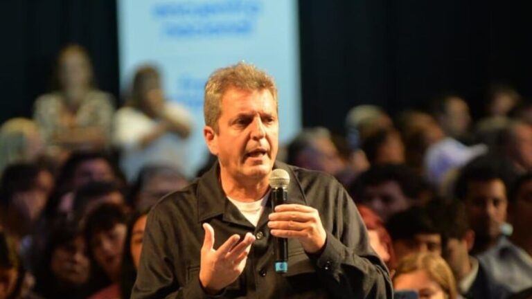 Sergio Massa se reunió con intendentes en Chascomús y analiza candidatura
