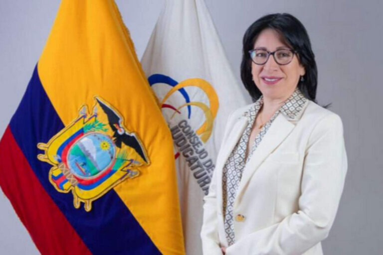 La Comisión de Fiscalización aprobó juicio político contra Solanda Goyes