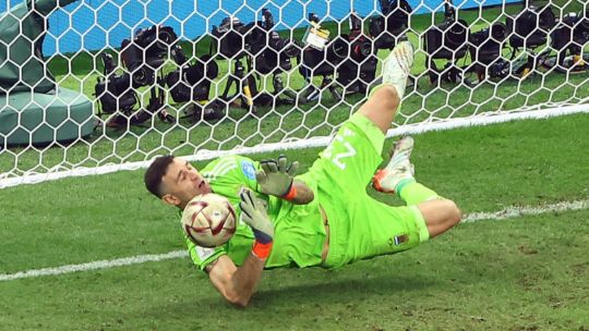 La IFAB evalúa eliminar los rebotes en los penales: la propuesta que podría revolucionar el Mundial 2026