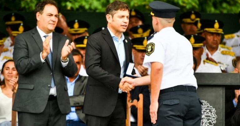 El ministro de Seguridad de Kicillof acusó a los policías echados de confabular para dar un «golpe al comando institucional» y quedarse con puestos claves