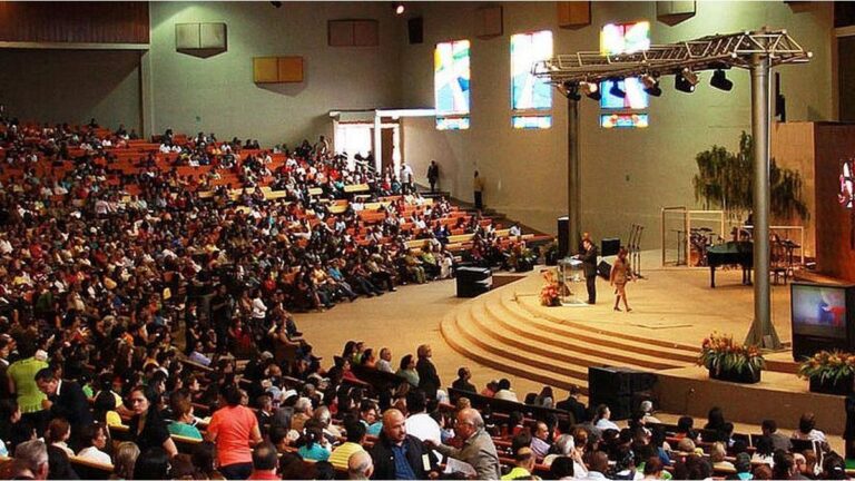 El Gobierno habilitó a las organizaciones religiosas a administrar sus bienes sin registrarse como asociaciones civiles o fundaciones