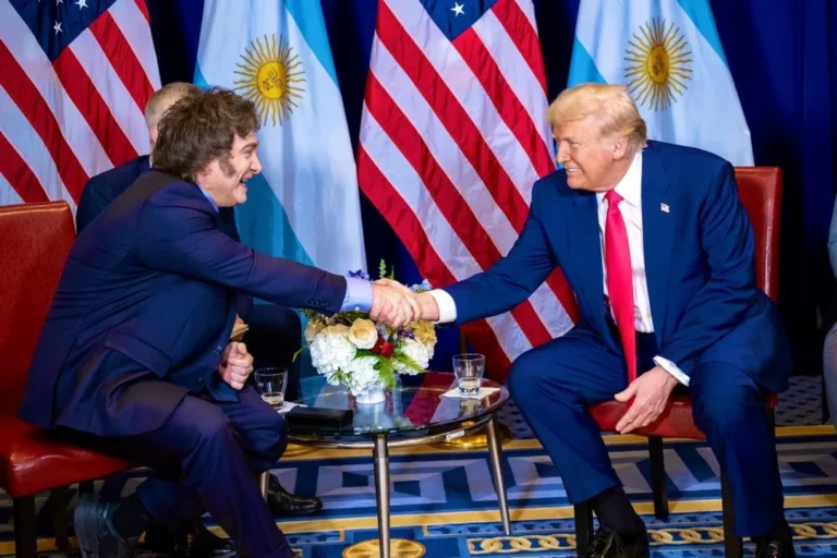 Donald Trump aplica aranceles del 10% a las exportaciones argentinas