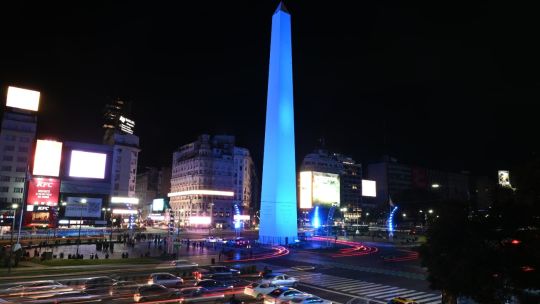 El Obelisco se volvió azul por el Día de Lucha contra la Trata: en el primer semestre de 2025 se asistió a 175 víctimas