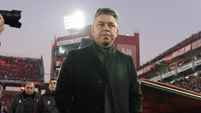 River, en alerta por la defensa: las pocas opciones que tiene Marcelo Gallardo tras la baja de Germán Pezzella