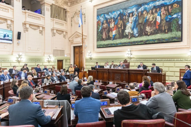 La Convención Reformadora modificó su reglamento interno para regular los dictámenes de comisión