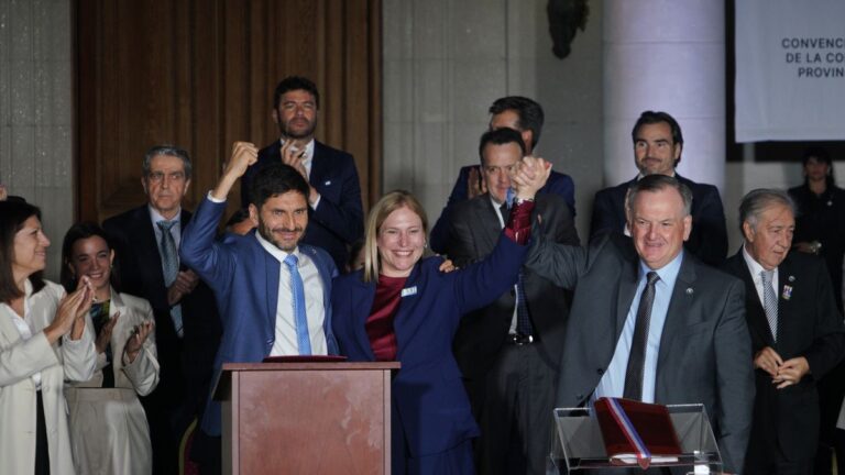 Después de 63 años de espera, se juró la nueva Constitución de Santa Fe