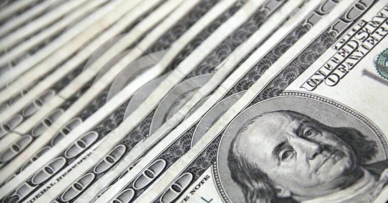 Dólar hoy y dólar blue, EN VIVO: a cuánto cotizó el oficial y cuál fue el precio del paralelo este viernes 19 de septiembre, minuto a minuto