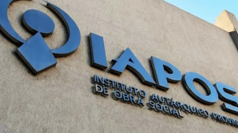 Iapos debe cubrir medicamentos a una afiliada que padece cáncer