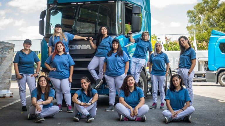 «Conductoras»: la «Universidad del Transporte» que busca reducir la brecha de género