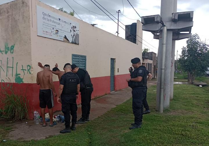 911 positivo: la Policía de Santa Fe detuvo a 692 personas