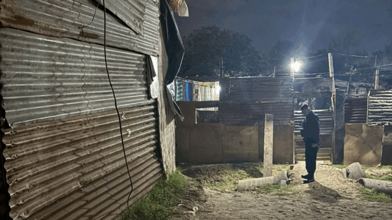 Crimen en zona sur: una mujer murió y otras dos personas resultaron heridas en confuso hecho