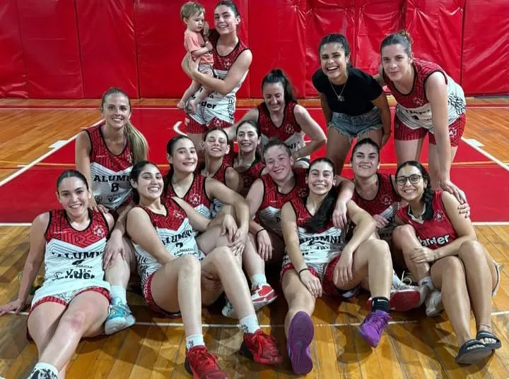 Náutico y Paganini Alumni festejaron en el lunes de la Copa Rosario