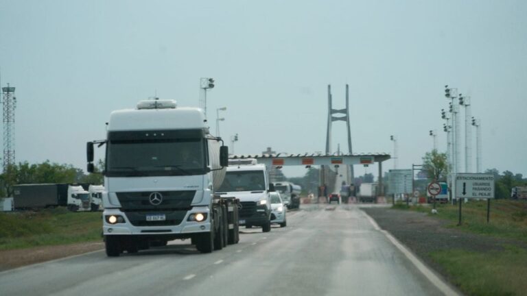 Una empresa rosarina ganó la concesión del puente a Victoria: cuánto costará el peaje