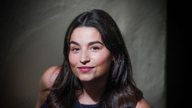 De Funes a Nueva York: la historia de la joven artista que triunfa en teatro y cine