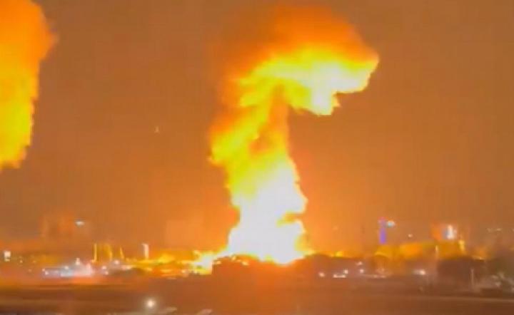 Ataques aéreos en Venezuela: así fueron las explosiones