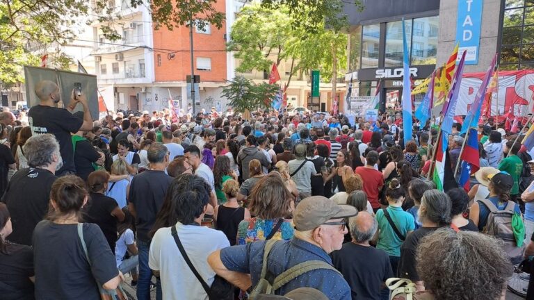 Intervención militar en Venezuela: organizaciones políticas repudian el ataque de EEUU