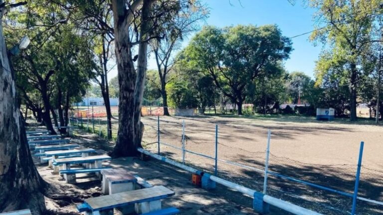 Conmoción en la zona oeste: hallaron un cuerpo en una canchita del Club Infantil Libertad