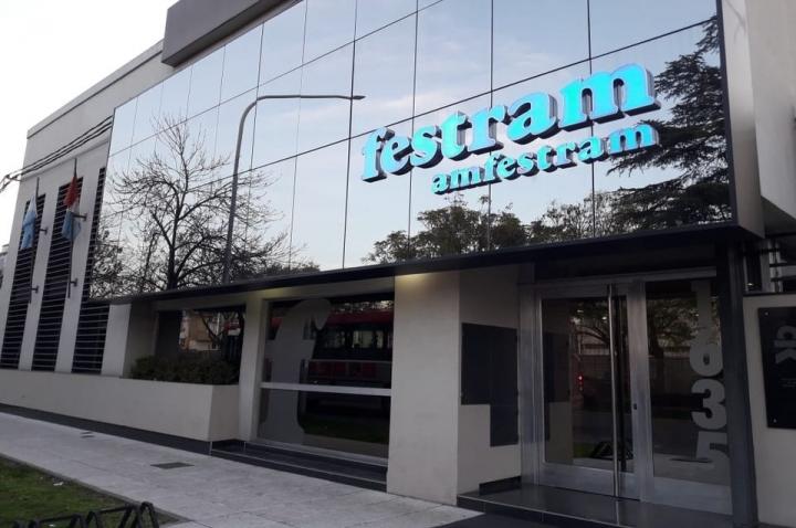 La conciliación obliga: levantan el paro los municipales