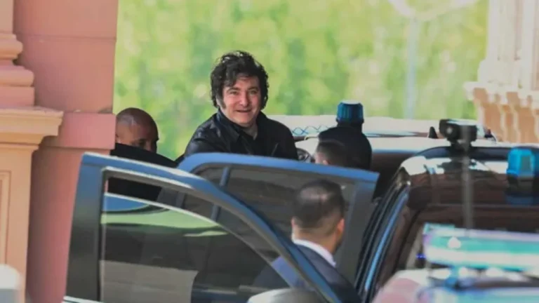 Todo por un voto: Milei va a Jesús María, luego de haber sido crítico de las fiestas populares financiadas por el Estado