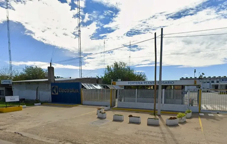 Electrolux volvió a proponer retiros voluntarios en Rosario y la sorpresa fue la gran aceptación: los motivos no son buenos