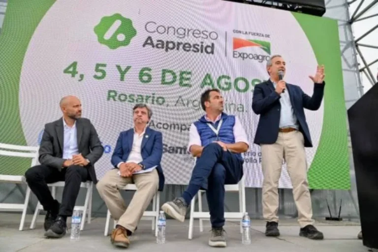 Javkin visitó Expoagro y participó del lanzamiento del Congreso de Aapresid