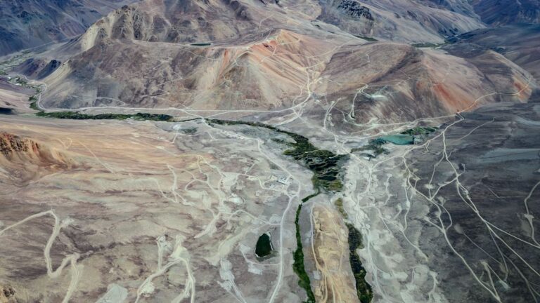 De la Cordillera a Rosario: el debate por la Ley de Glaciares llega al Parque de las Colectividades
