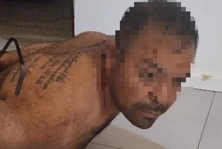 Si tenemos todos fierros: el video de la banda de falsos policías cuando se preparaba para simular un allanamiento