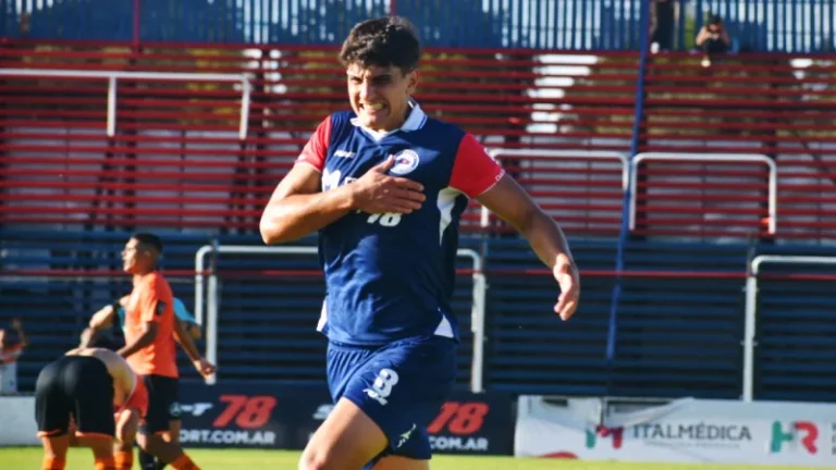Central Córdoba jugó un partido horrible, pero rescató un empate en el final por una guapeada de Benjamín Gallucci