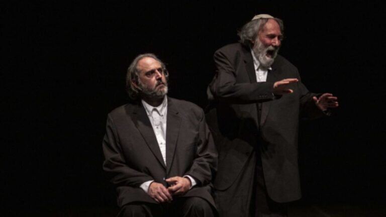 Cartelera de teatro en Rosario con diversas obras en escena