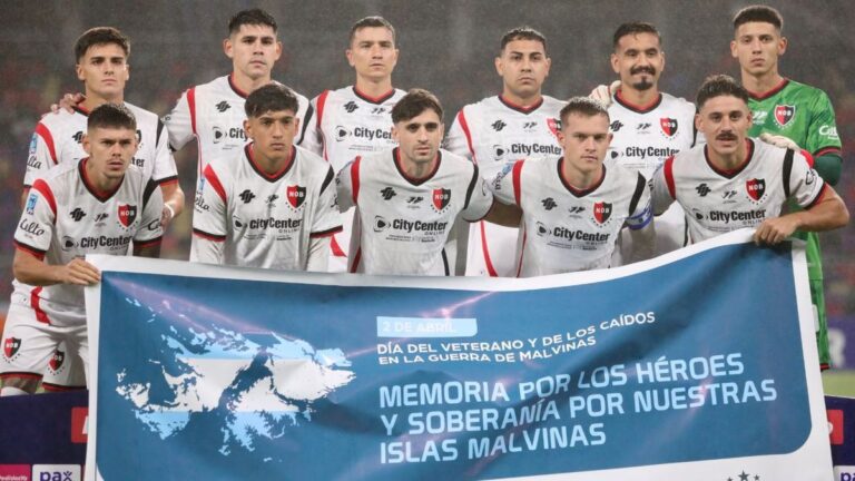 Jerónimo Russo de Newell's Old Boys en acción durante el partido contra Central Córdoba.