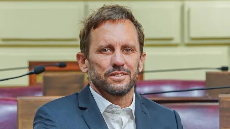 Sesión del Senado provincial de Santa Fe aprobando la reforma del Código Procesal Laboral