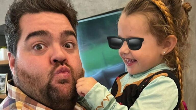 Carta escrita a mano por Emilia, hija de Darío Barassi, anunciando su viaje a Europa