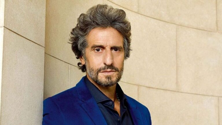 Diego Peretti en una escena teatral