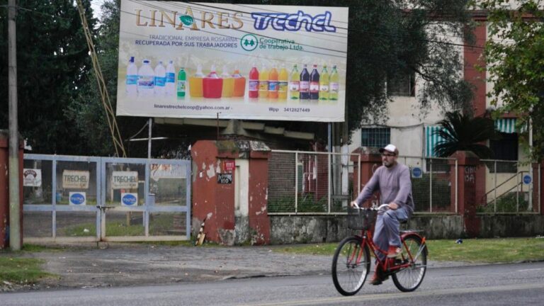 Fachada de la cooperativa Trechel en Junín y Caseros, Santa Fe