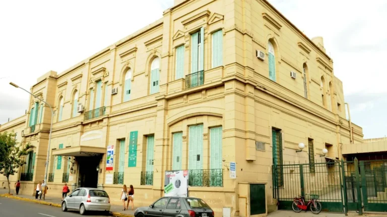 Prestamista apuñalado en el centro de Santa Fe