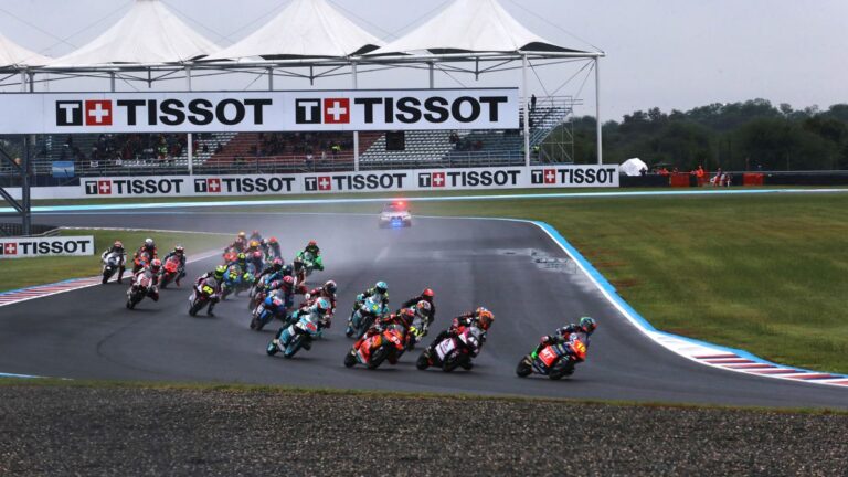 Stand de Tissot en el MotoGP 2023 en Termas de Río Hondo, Santiago del Estero